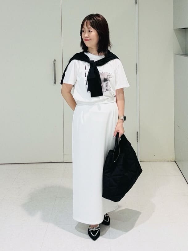 makiさんの「UNTITLED｜【ロゴT/プリントT】グラフィックTシャツ」を使ったコーディネート