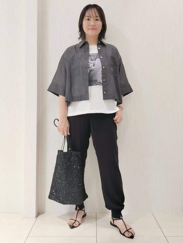 naokoさんの「UNTITLED｜【前開き/洗える】ショート丈シアーシャツ」を使ったコーディネート