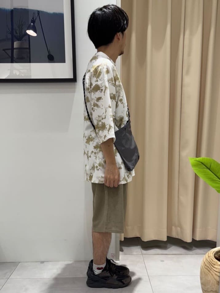 はさんの「THE SHOP TK｜タイダイクールポンチビッグTシャツ」を使ったコーディネート