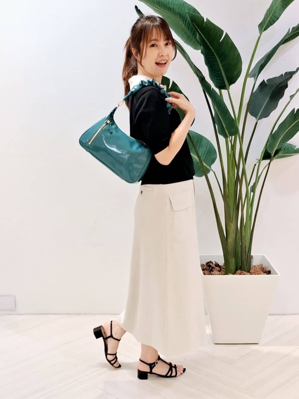 YuKaRiさんの「UNTITLED｜【トレンド/きれいめ】5分袖ポロニット」を使ったコーディネート