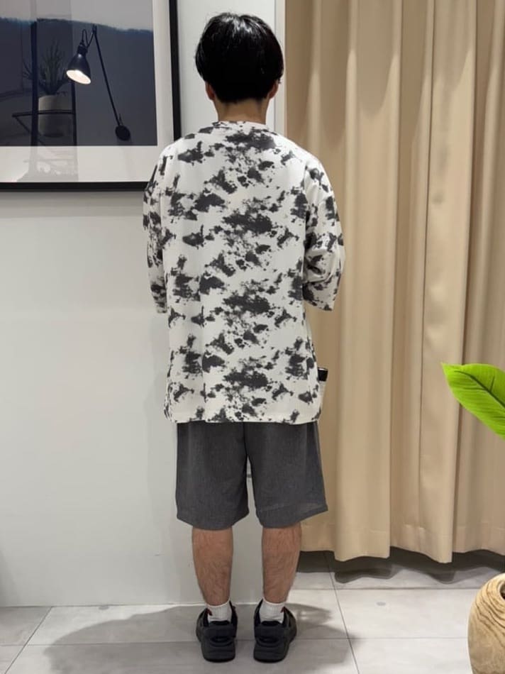 はさんの「THE SHOP TK｜タイダイクールポンチビッグTシャツ」を使ったコーディネート