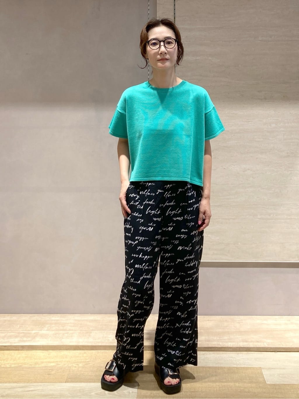 たけねぇさんの「OPAQUE.CLIP｜スパンコールサマーニット【洗濯機洗い可／抗ピル】」を使ったコーディネート
