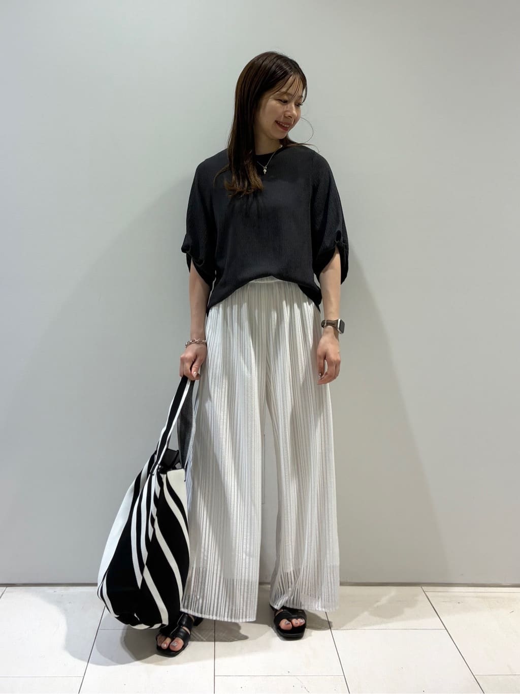 KAOさんの「INDIVI｜【洗える／セットアップ可能】ラッセルワイドパンツ」を使ったコーディネート