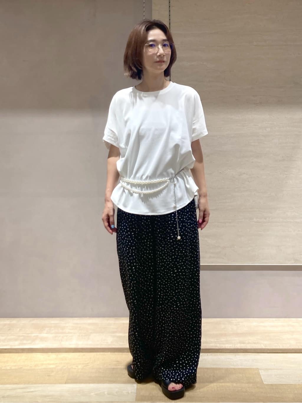 たけねぇさんの「OPAQUE.CLIP｜【マルチWAY】ネックレスにもなるパール調チェーンベルト」を使ったコーディネート