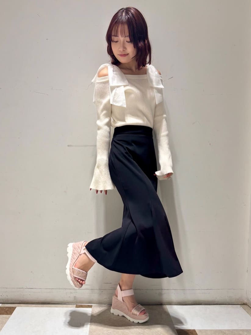 せらら⭐️さんの「ESPERANZA｜キルティングウェッジソールスポサン」を使ったコーディネート