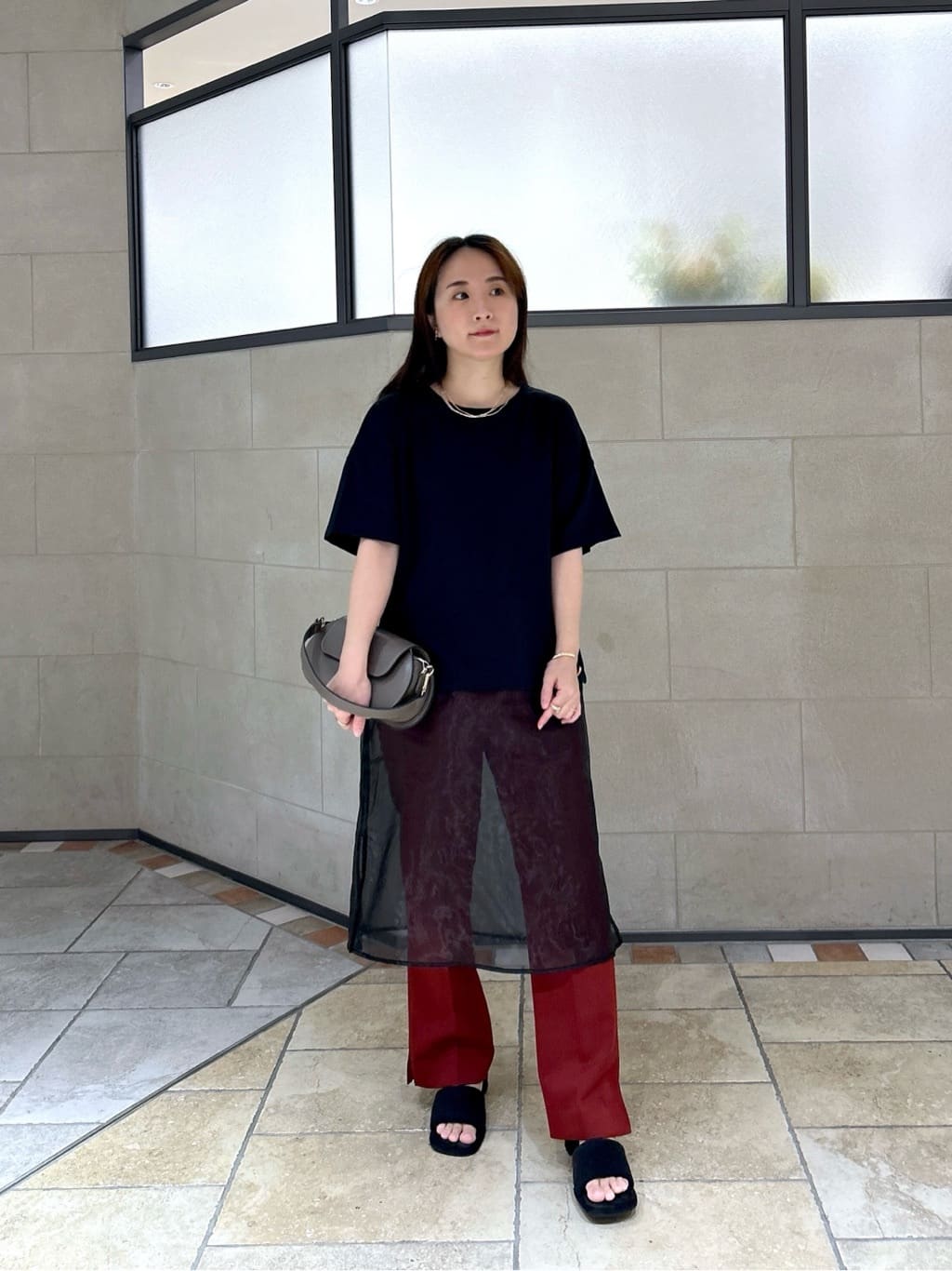 よねさんの「INDIVI｜シアードッキングTシャツ」を使ったコーディネート