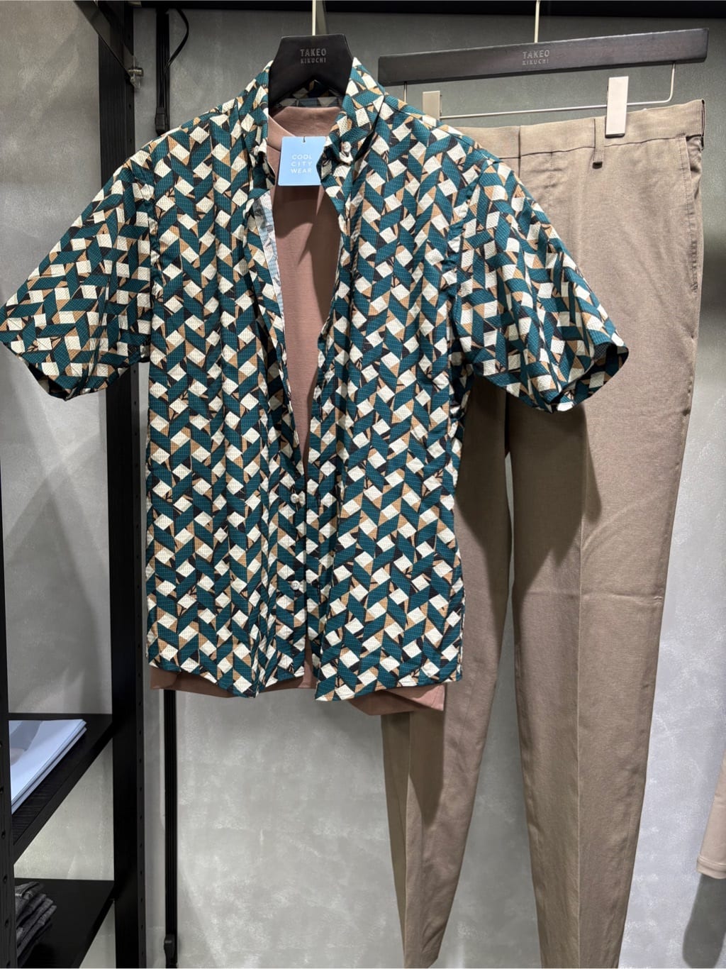 s___sさんの「TAKEO KIKUCHI｜【COOL CITY WEAR】テーラードTシャツ /接触冷感」を使ったコーディネート