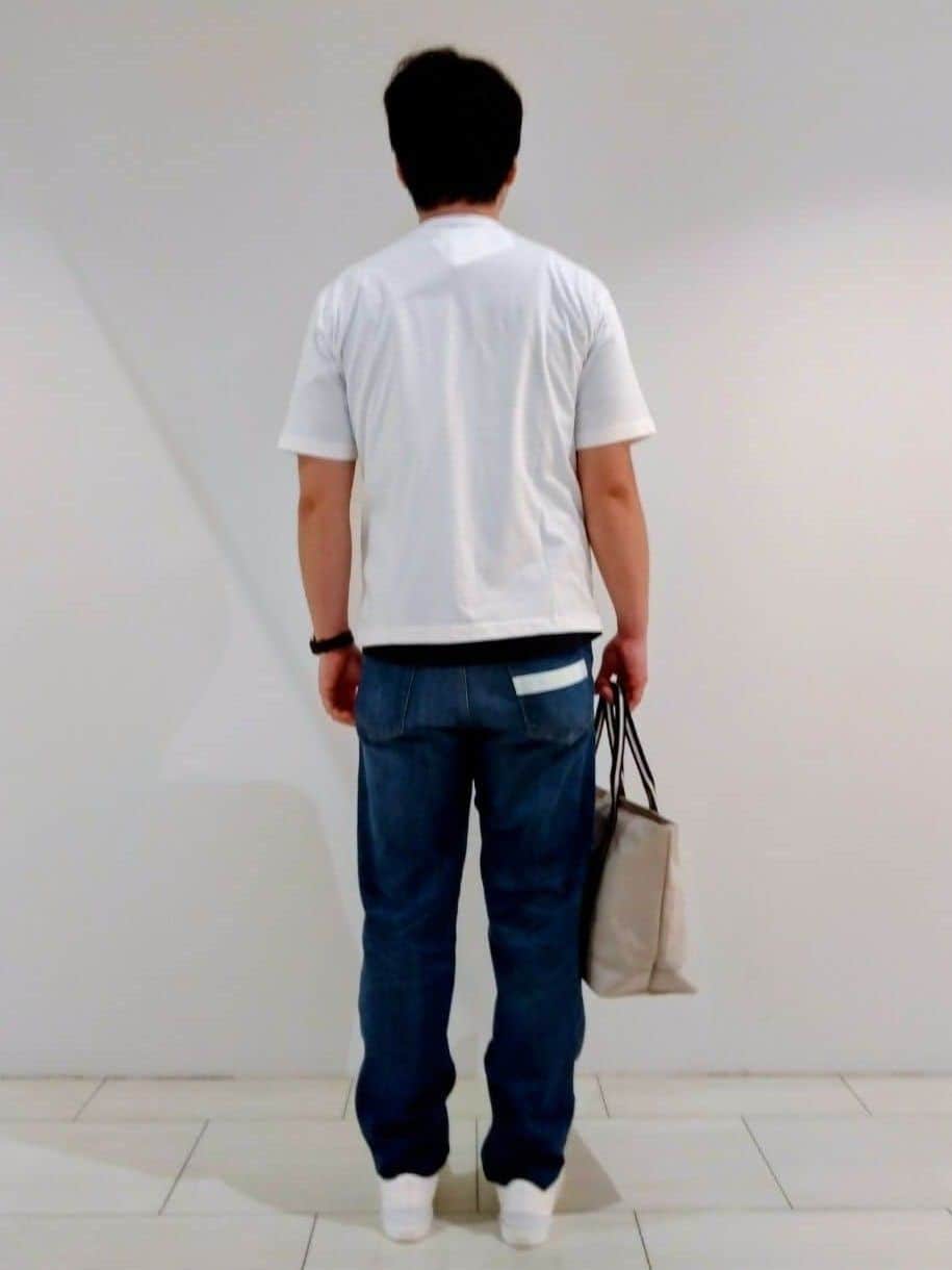 TOMさんの「Dessin｜【ユニセックス・洗える】オーガニックコットンロゴ入りTシャツ」を使ったコーディネート