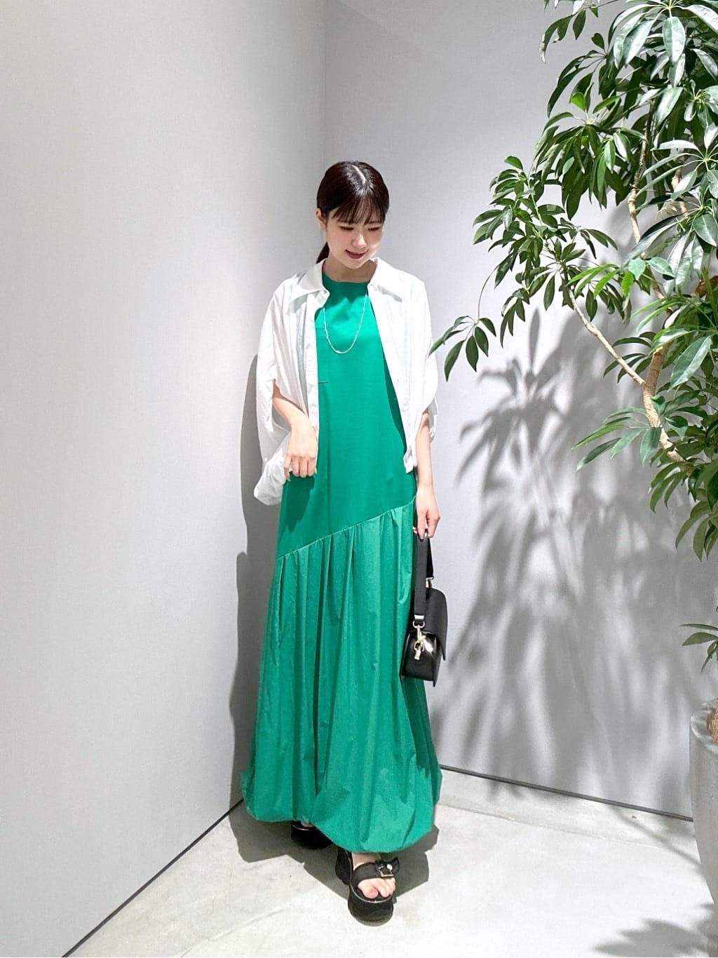 Renoさんの「INDIVI｜バルーンフォルムブラウス」を使ったコーディネート