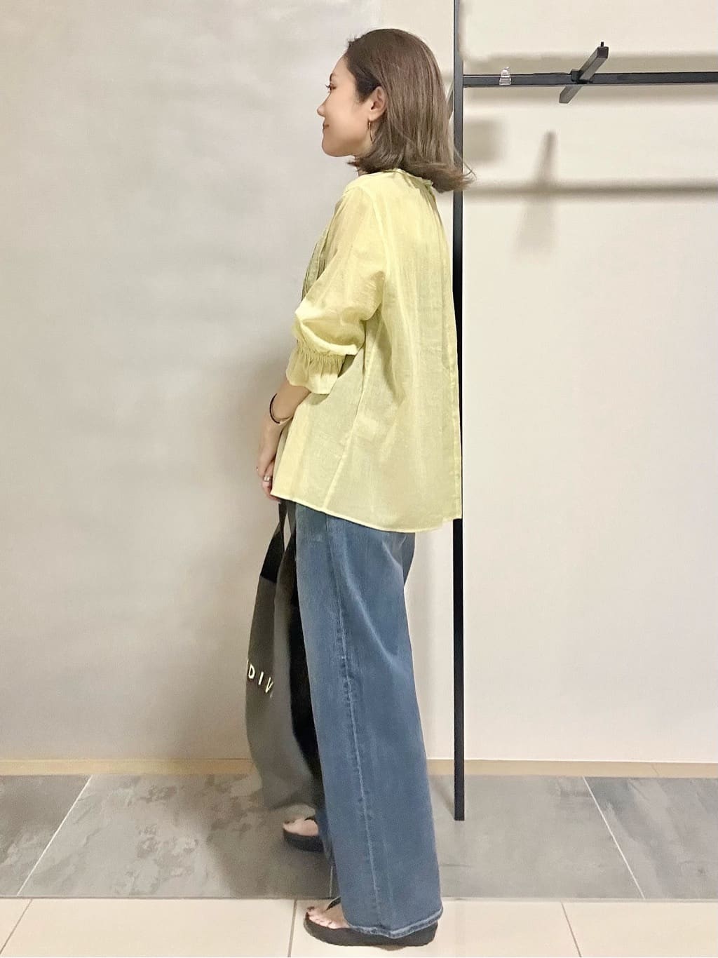 MAIさんの「INDIVI｜【洗える/コットン】ピンタックシアーブラウス」を使ったコーディネート
