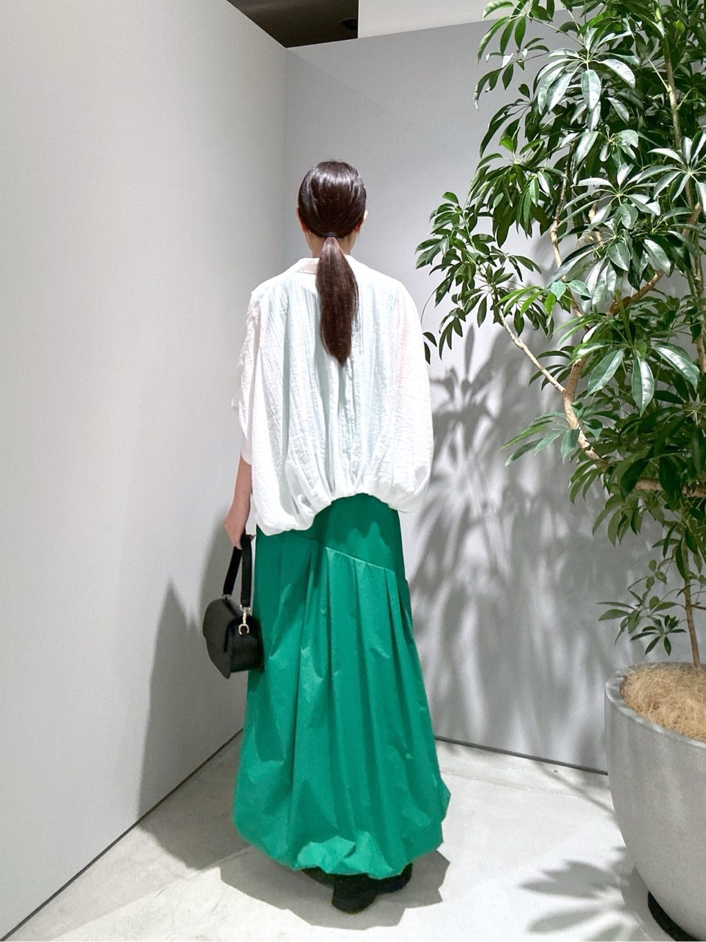 Renoさんの「INDIVI｜バルーンフォルムブラウス」を使ったコーディネート
