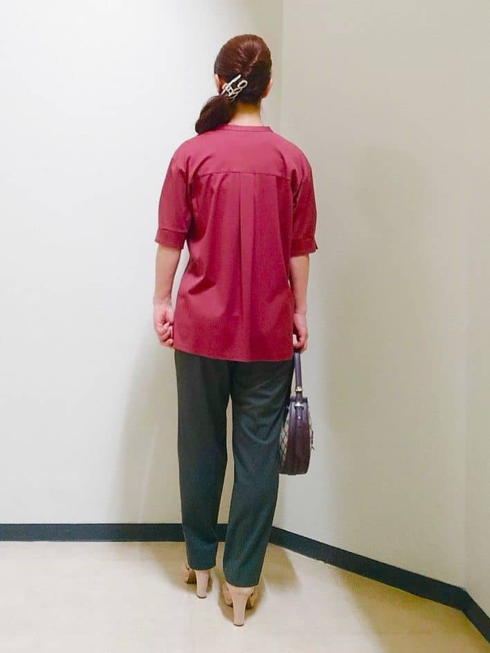 花さんの「Reflect｜【すっきり見え！長め丈／マシンウォッシュ可】スキッパーネックジャージトップス」を使ったコーディネート