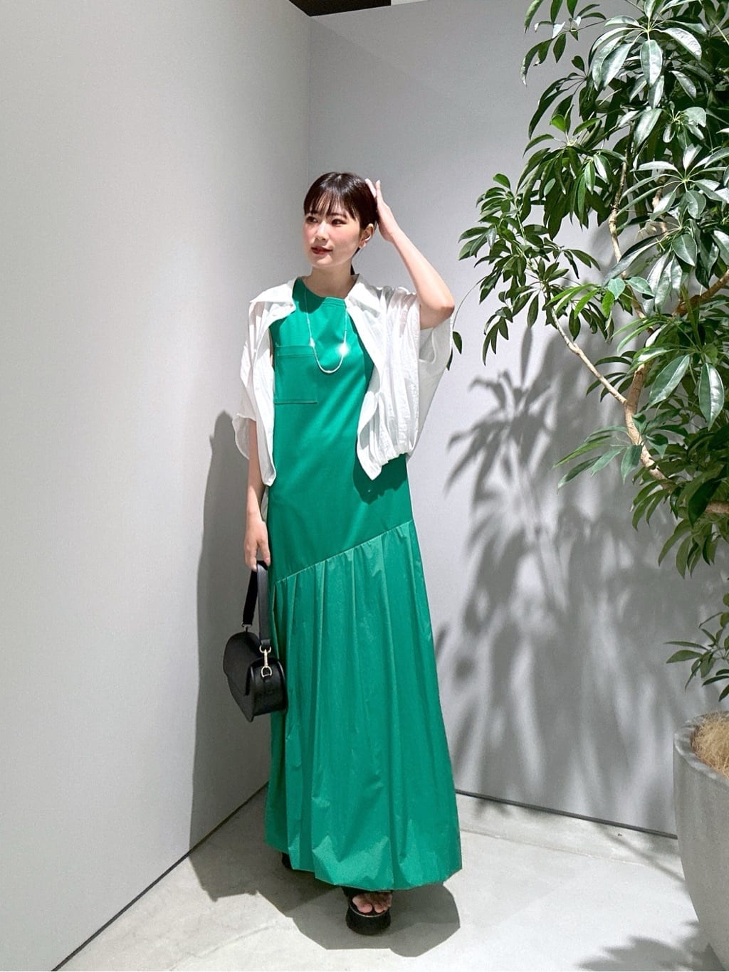 Renoさんの「INDIVI｜バルーンフォルムブラウス」を使ったコーディネート