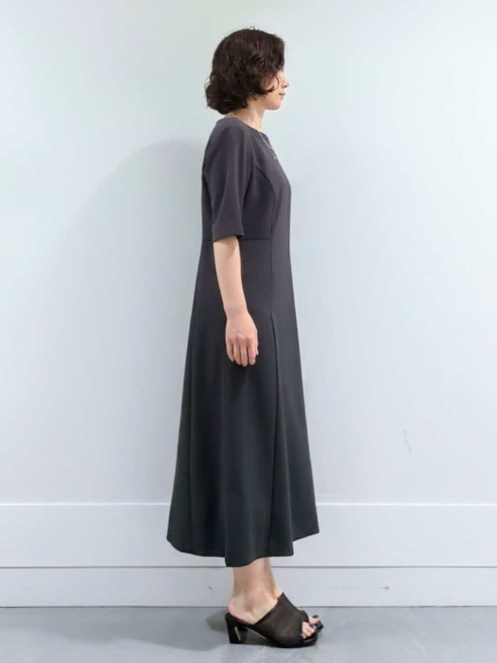 ミズタさんの「UNTITLED｜【ステンレス】レイヤードチェーンネックレス」を使ったコーディネート