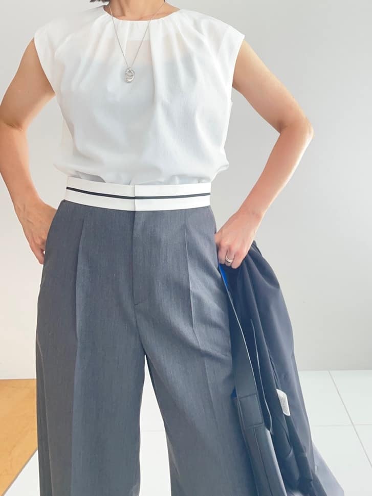 murayamaさんの「INDIVI｜【ウール調素材】ベルトデザインワイドパンツ」を使ったコーディネート