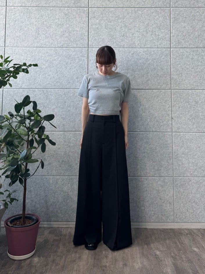 designer yukaさんの「CODE A｜drawstring crop tee」を使ったコーディネート