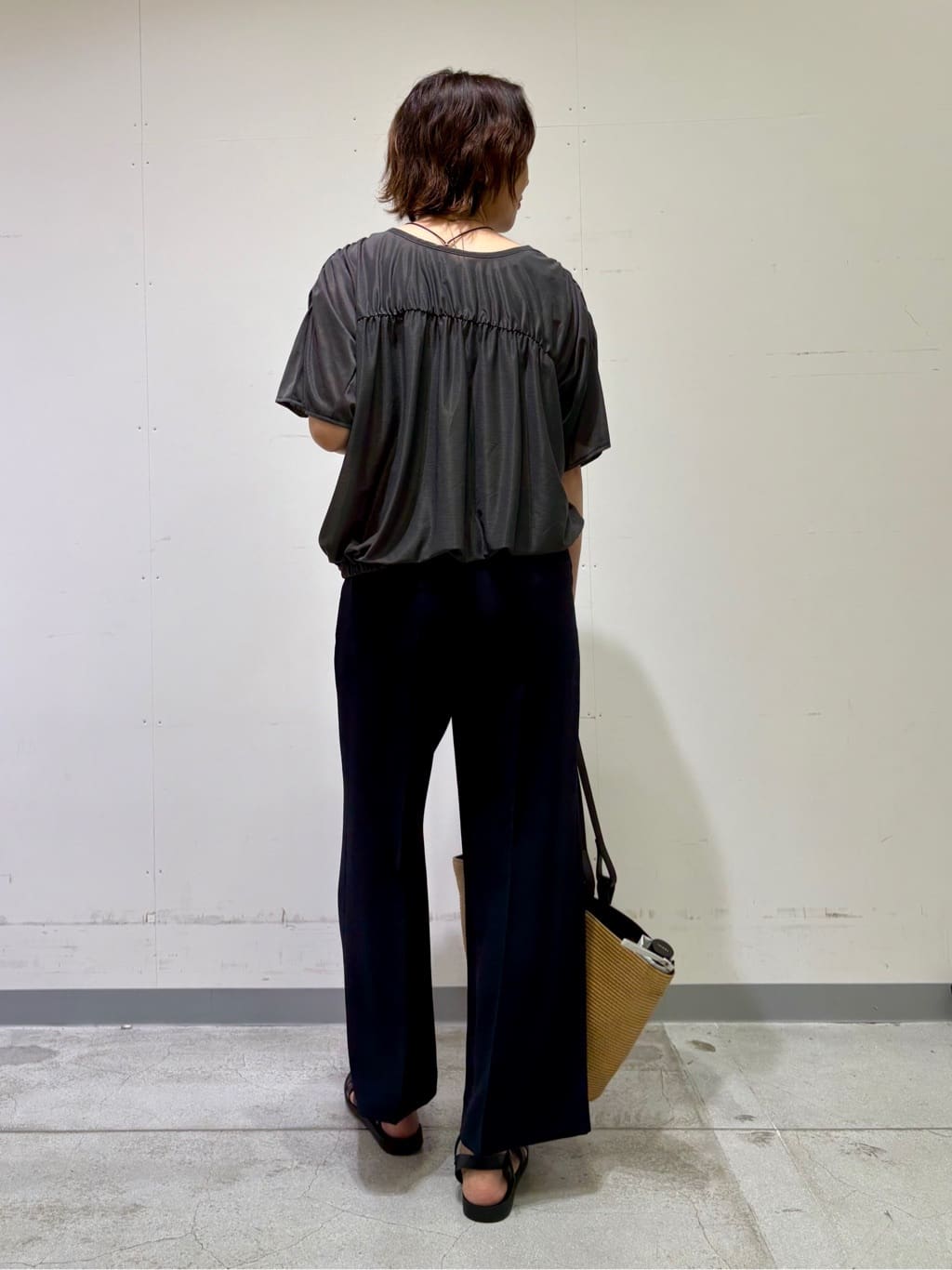 yuriさんの「INDIVI｜【着る日傘／遮熱／UVケア】ワイドパンツ」を使ったコーディネート