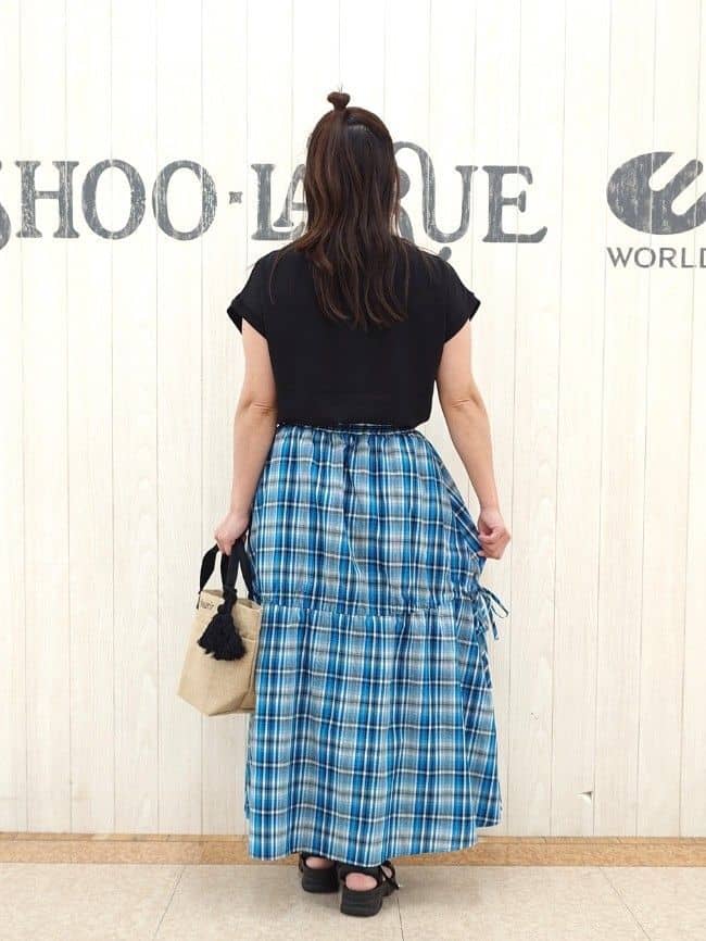 とろろさんの「SHOO･LA･RUE｜【S-LL】シルエットが変えられる チェック柄リボンフレアスカート」を使ったコーディネート