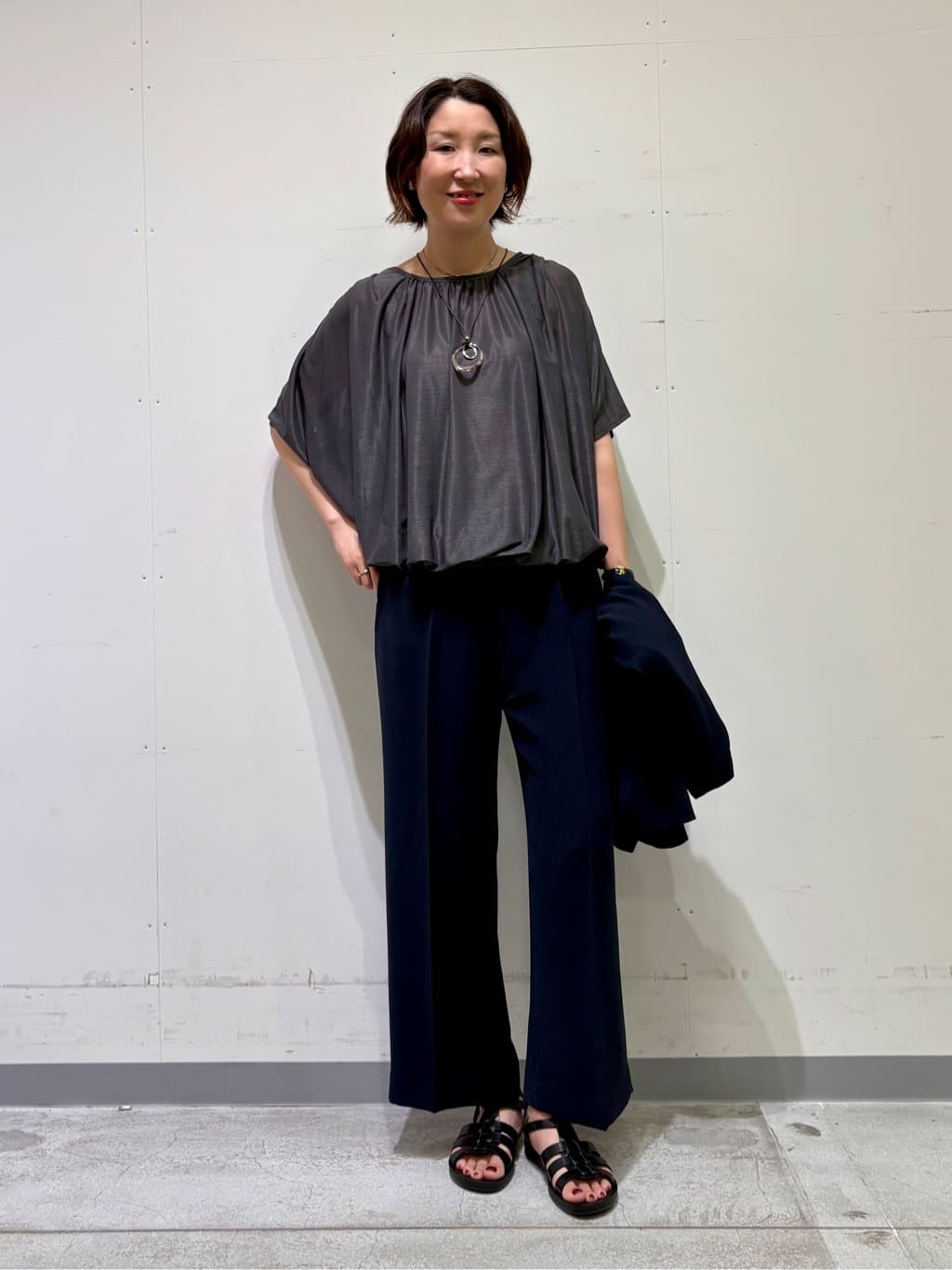 yuriさんの「INDIVI｜【着る日傘／遮熱／UVケア】ワイドパンツ」を使ったコーディネート