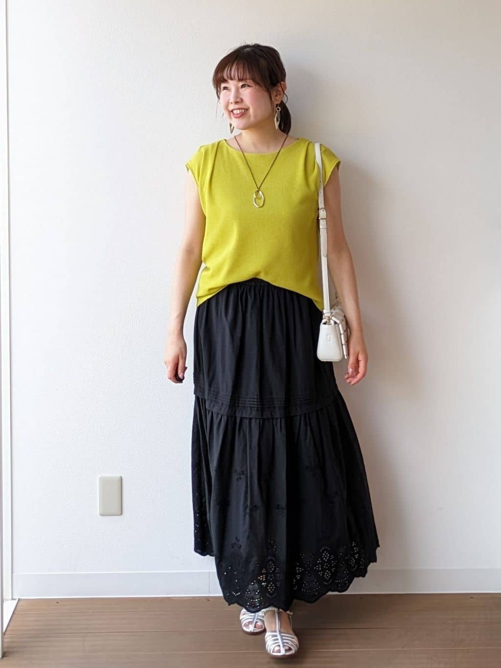 なみきさんの「UNTITLED｜【ジャージ素材】インナードッキングシアーカットソー」を使ったコーディネート
