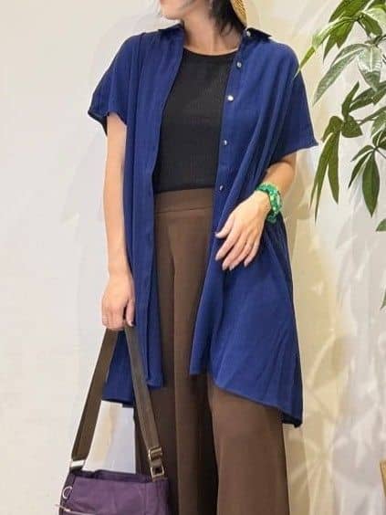 misakiさんの「SHOO･LA･RUE｜【S-LL/体型カバー】さらりとしたタッチが心地よい バックギャザーブラウス」を使ったコーディネート