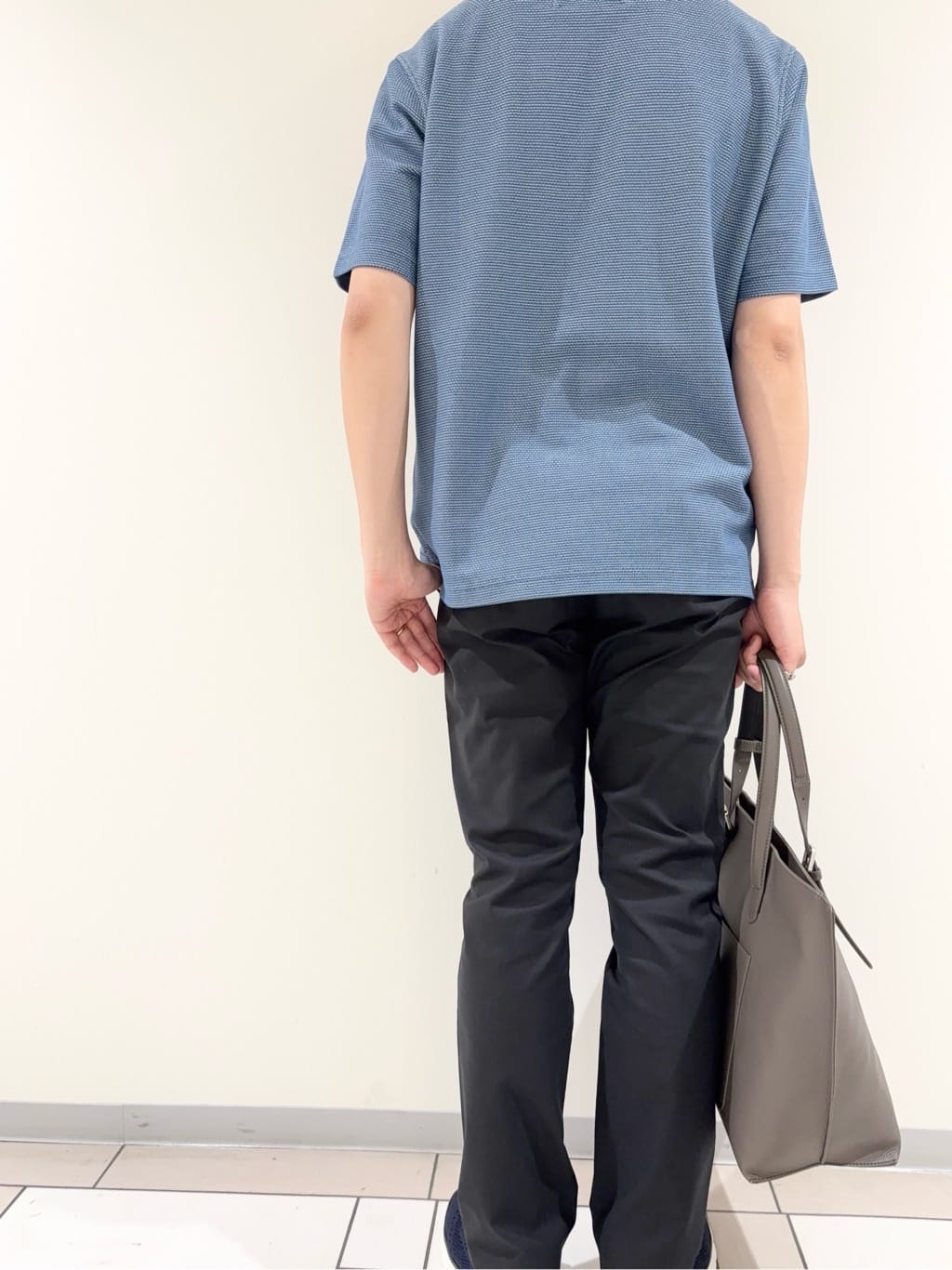 及川さんの「TAKEO KIKUCHI｜【抗菌防臭／9色5サイズ展開】ハニカムメランジ ポロシャツ」を使ったコーディネート