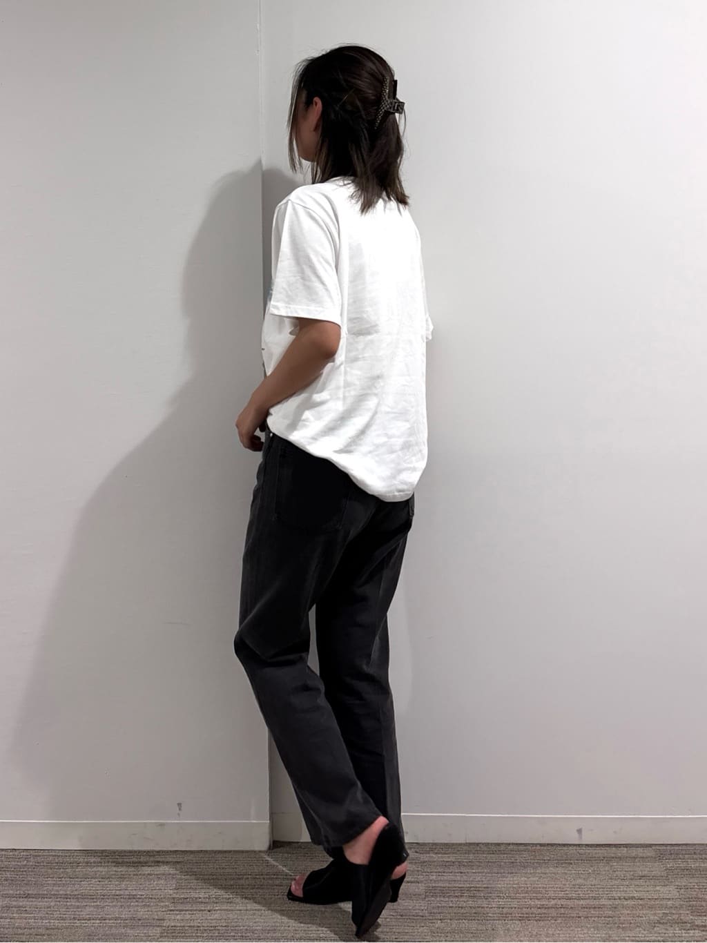 Ricoさんの「OPAQUE.CLIP｜風景イラストプリントTシャツ」を使ったコーディネート