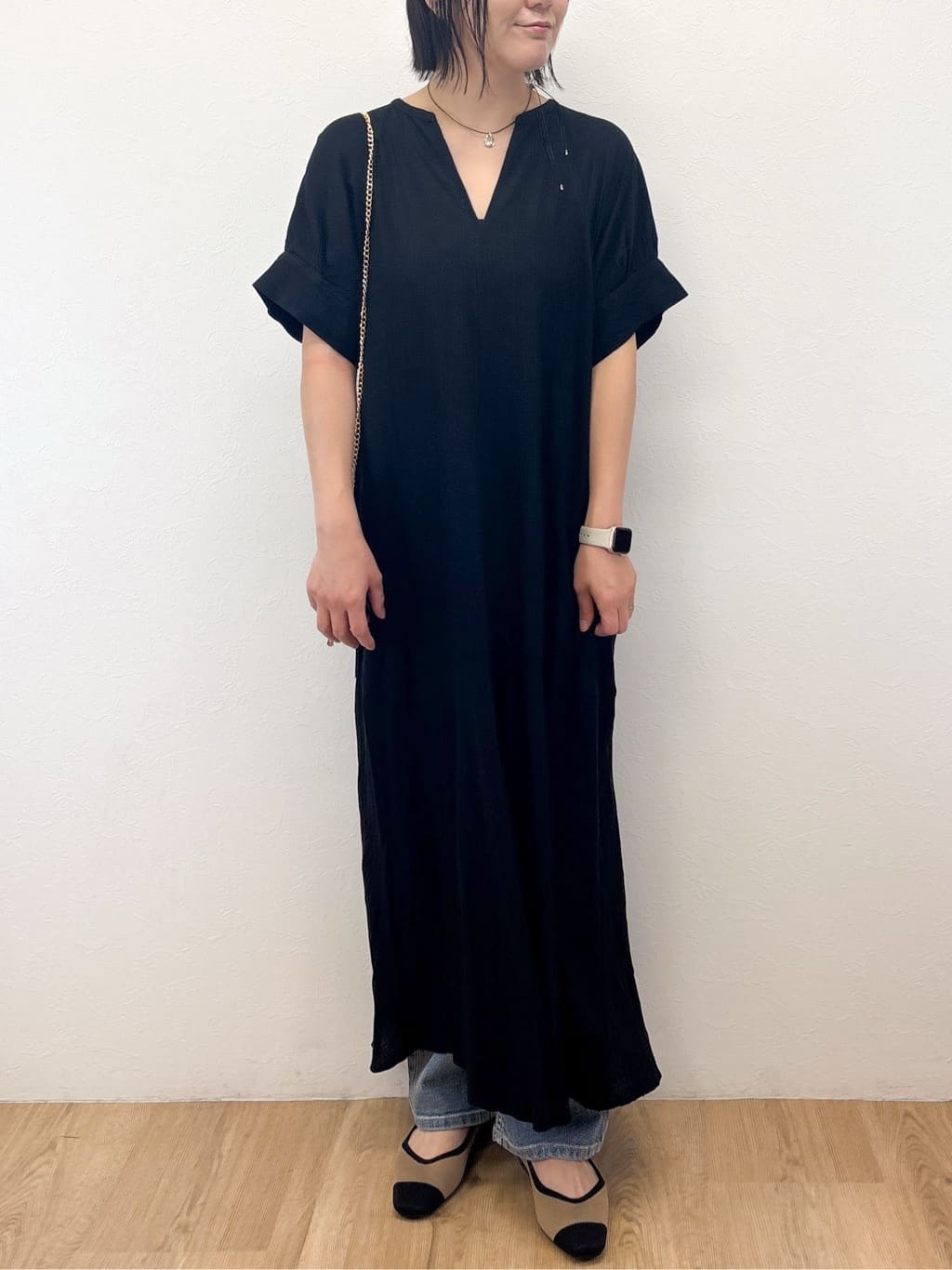 Takeさんの「OPAQUE.CLIP｜レーヨン麻キーネックワンピース【洗える】」を使ったコーディネート