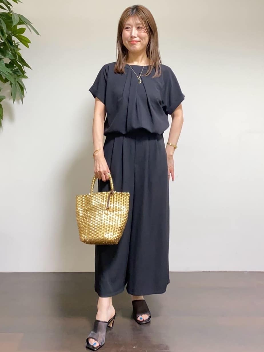 tomoさんの「UNTITLED｜メタリックメッシュトート」を使ったコーディネート