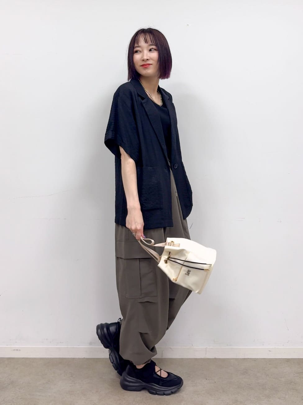 𝐜𝐡𝐢𝐤𝐚さんの「SHOO･LA･RUE｜◆【洗える/S-LL】色違いで揃えたい テレコリブタンクトップ」を使ったコーディネート