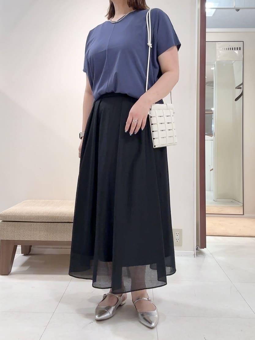 YUIさんの「UNTITLED｜【接触冷感/洗える】Vネックコットンプルオーバー」を使ったコーディネート