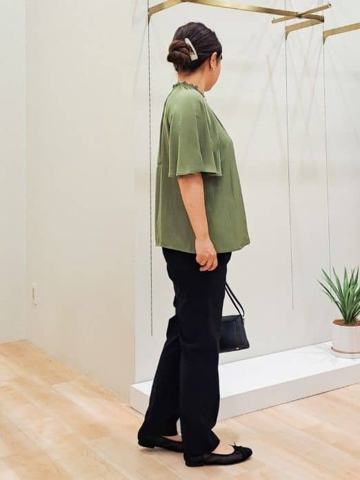 ふるさんの「grove｜キレイも動きやすさも　美脚見えハイパーストレッチパンツ」を使ったコーディネート