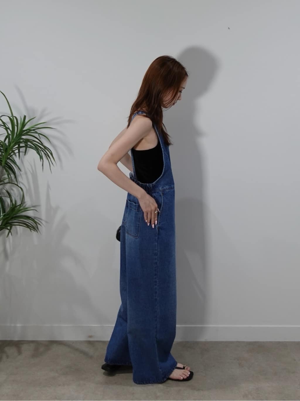 mitsukiさんの「INDIVI｜デニムサロペット」を使ったコーディネート