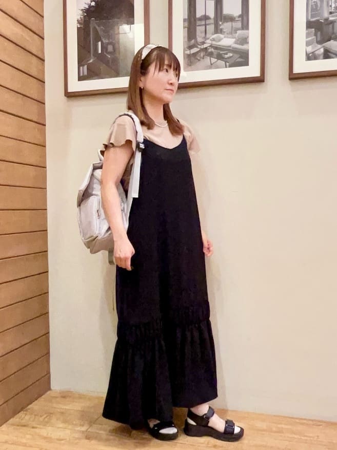 ゆっきーさんの「SHOO･LA･RUE｜【汗ジミ防止/ひんやり/UV】フリルスリーブTシャツ」を使ったコーディネート