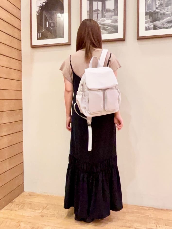 ゆっきーさんの「SHOO･LA･RUE｜【汗ジミ防止/ひんやり/UV】フリルスリーブTシャツ」を使ったコーディネート
