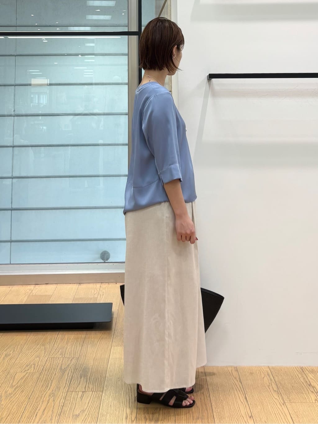 asamiさんの「INDIVI｜【洗える／清涼感◎】ワイドフレアパンツ／スカーチョ」を使ったコーディネート