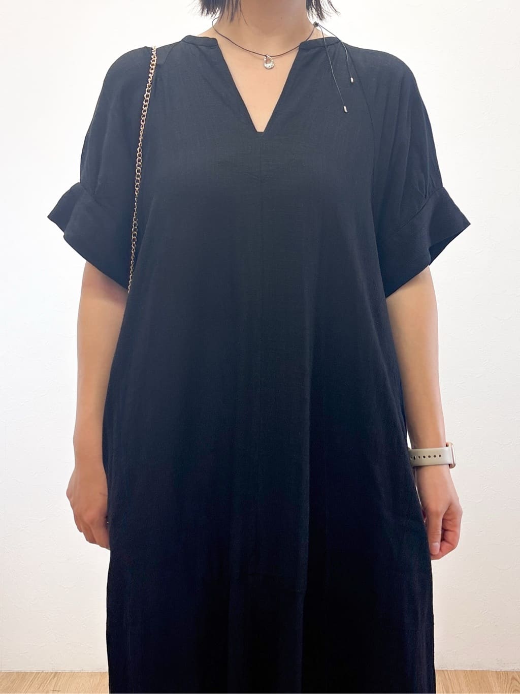 Takeさんの「OPAQUE.CLIP｜レーヨン麻キーネックワンピース【洗える】」を使ったコーディネート