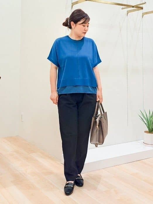 ふるさんの「grove｜キレイも動きやすさも　美脚見えハイパーストレッチパンツ」を使ったコーディネート