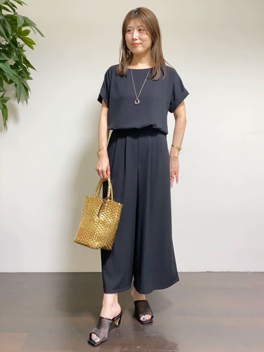 tomoさんの「UNTITLED｜メタリックメッシュトート」を使ったコーディネート