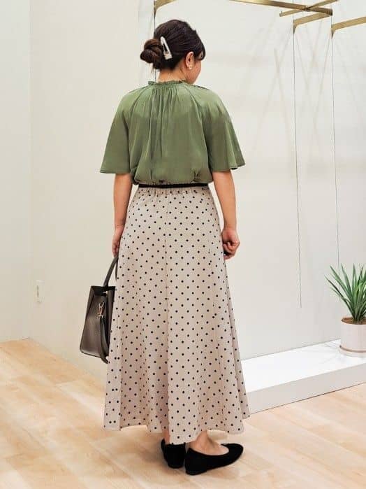 ふるさんの「grove｜キレイも動きやすさも　美脚見えハイパーストレッチパンツ」を使ったコーディネート