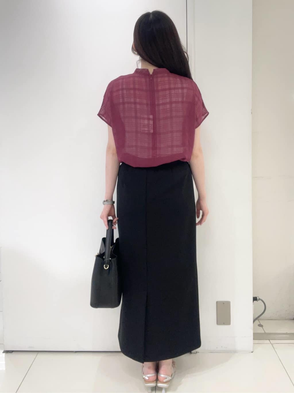 moeさんの「UNTITLED｜【シアー】チェックスタンドネックブラウス」を使ったコーディネート