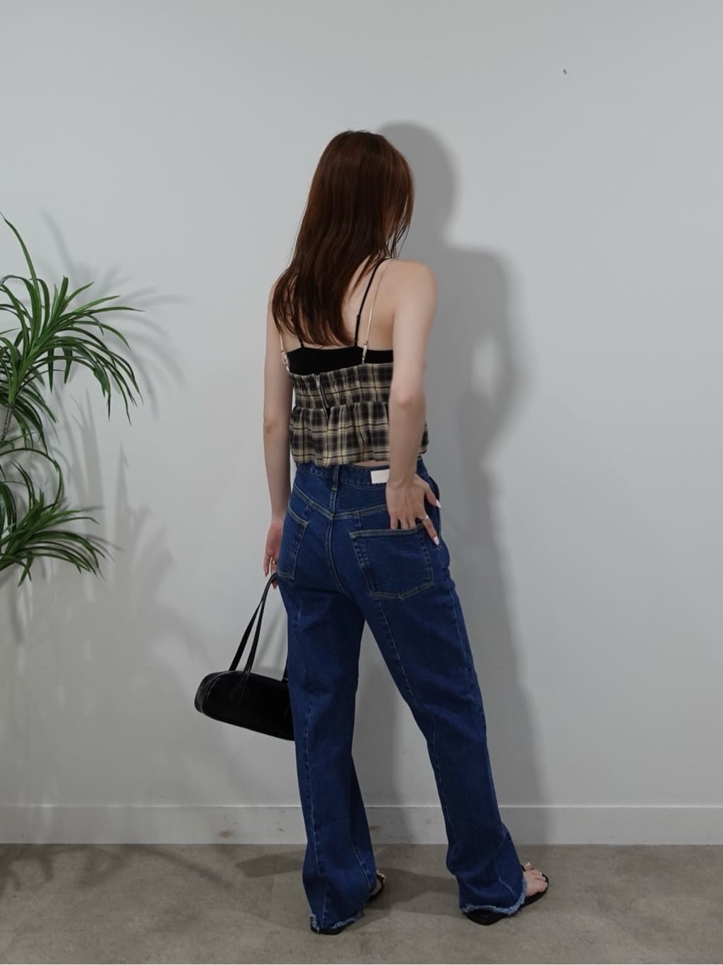 mitsukiさんの「INDIVI｜センターピンタックデニム」を使ったコーディネート