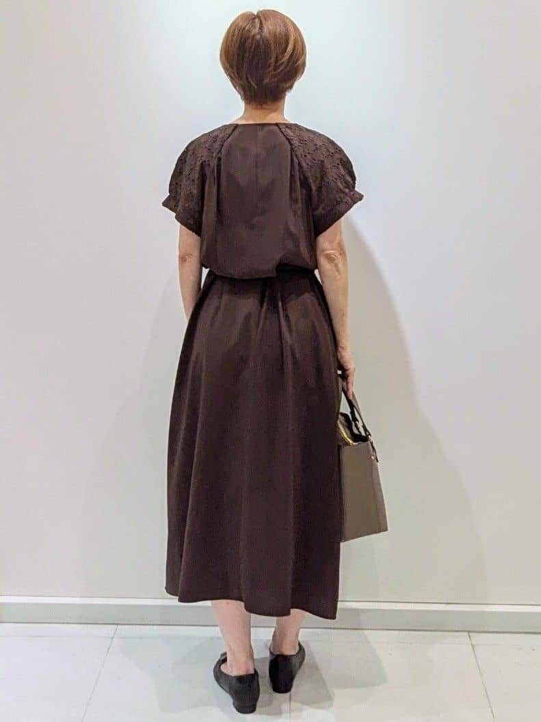 mamiさんの「Reflect｜カットワークレーススリーブワンピース」を使ったコーディネート