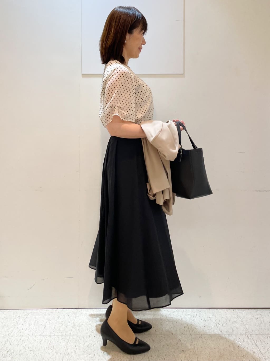 めいさんの「Reflect｜【マシンウォッシュ可／セットアップ可】コツキ柄プリントブラウス」を使ったコーディネート