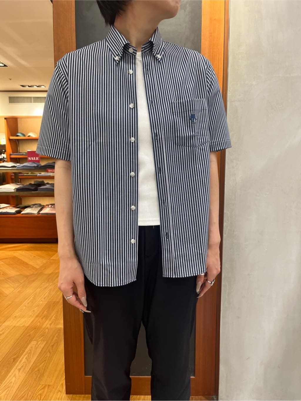 ちゃんみなさんの「TAKEO KIKUCHI｜【COOL CITY WEAR】ストライプジャージ ボタンダウンシャツ /接触冷感」を使ったコーディネート