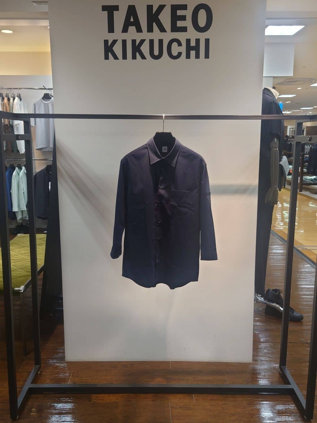 あまえびさんの「TAKEO KIKUCHI｜【COOL CITY WEAR】DotAir（R）サッカー シャツ」を使ったコーディネート