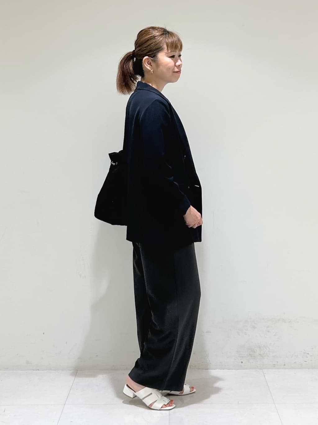 tsuyuさんの「INDIVI｜新色登場！【超軽量】フロントポケットバッグ」を使ったコーディネート