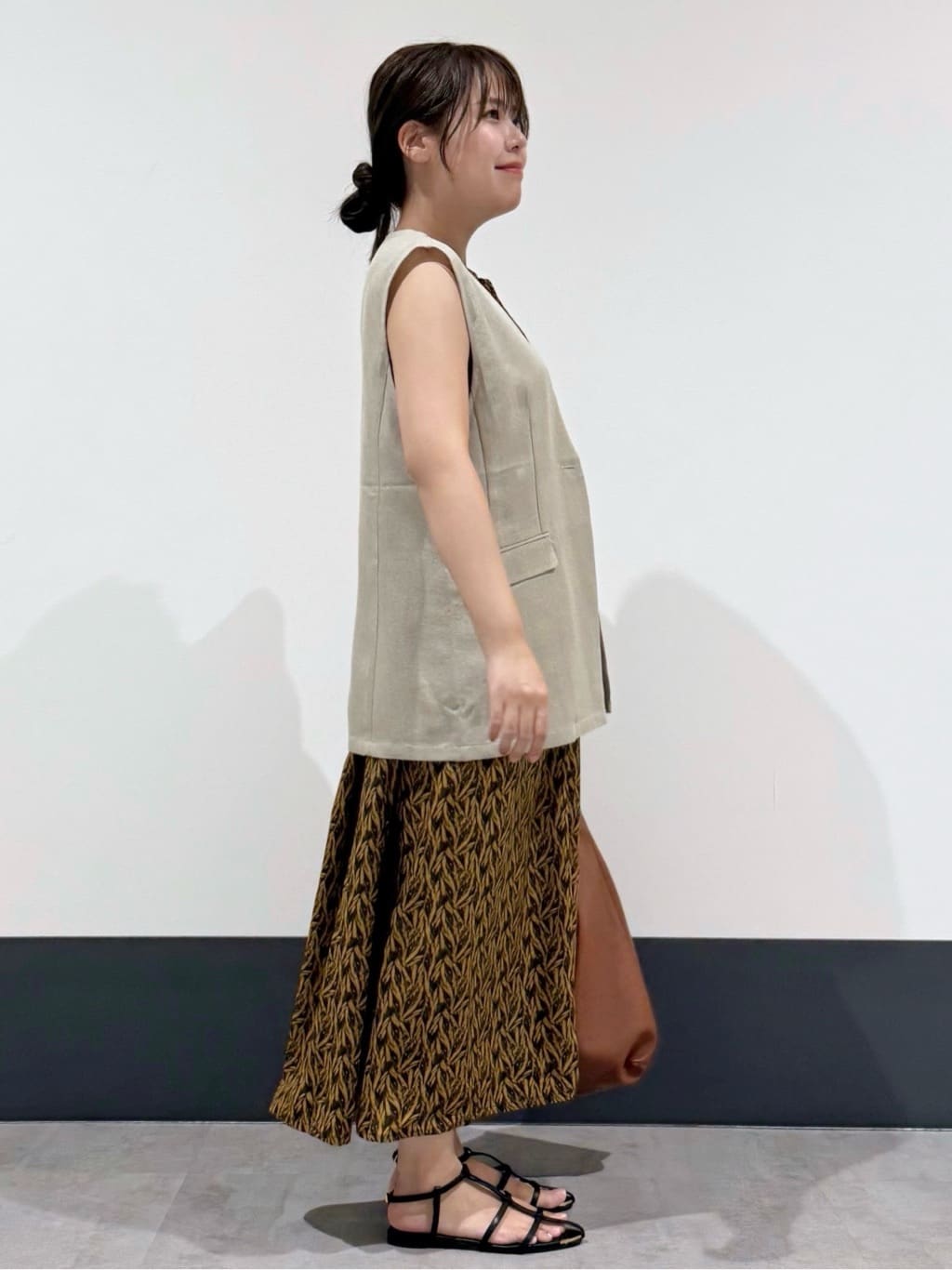 macchaさんの「THE SHOP TK｜【スッキリ決まる】パナマメッシュジレ/洗える/セットアップ可」を使ったコーディネート