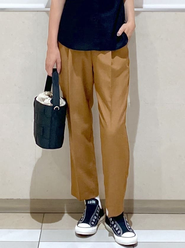 eriko さんの「Dessin｜【洗える】スタンドカラーフリルブラウス」を使ったコーディネート