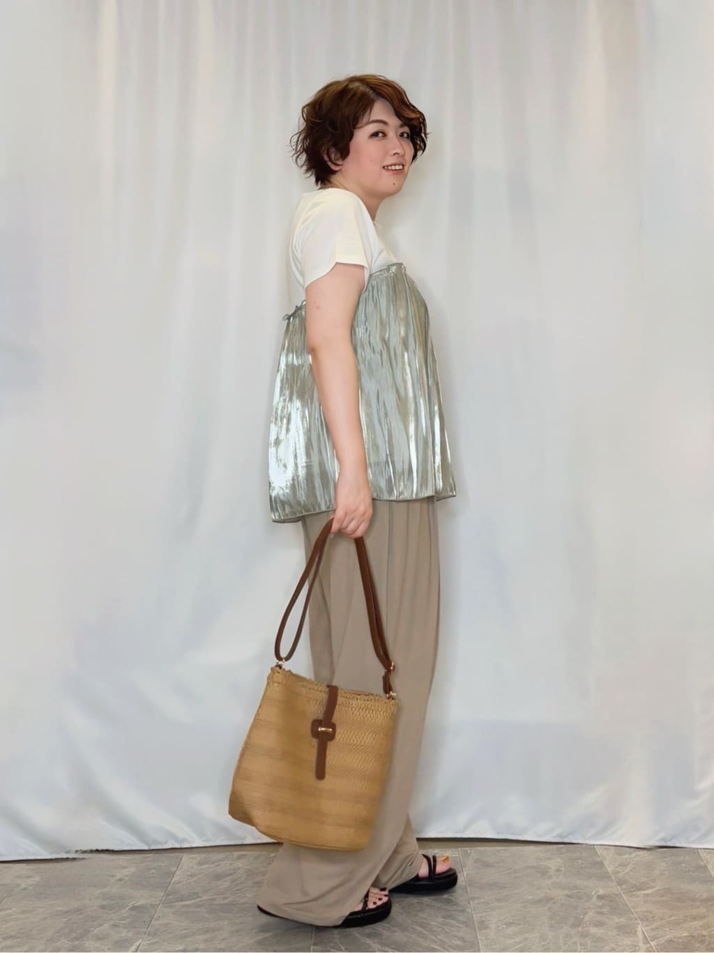 たみさんの「SHOO･LA･RUE｜【S-LL/ひんやり】インせず決まる ビスチェ風ドッキングトップス」を使ったコーディネート